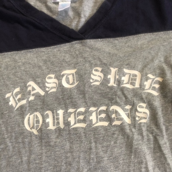 East Side Queens T - Picture 5 of 6